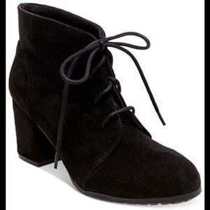 Madden Girl Block Heel Booties Sz 7.5